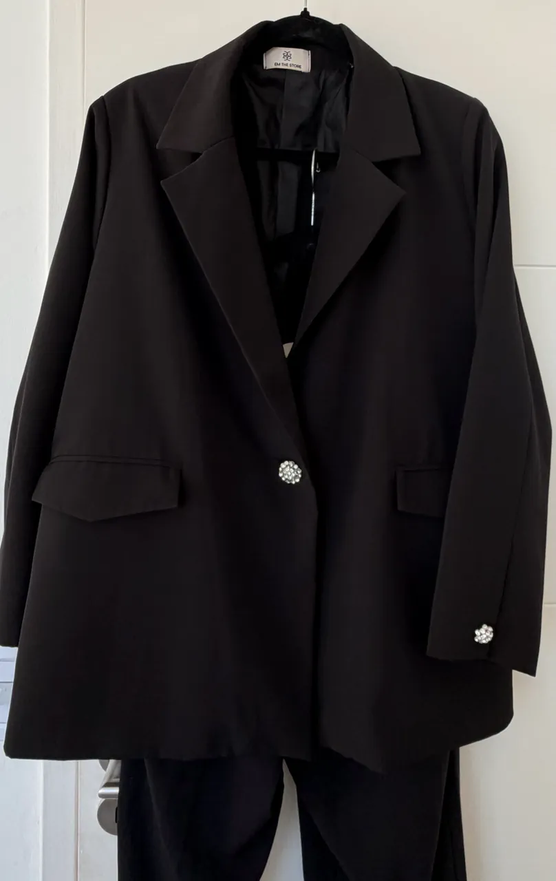 Traje Em the store - imagen 3
