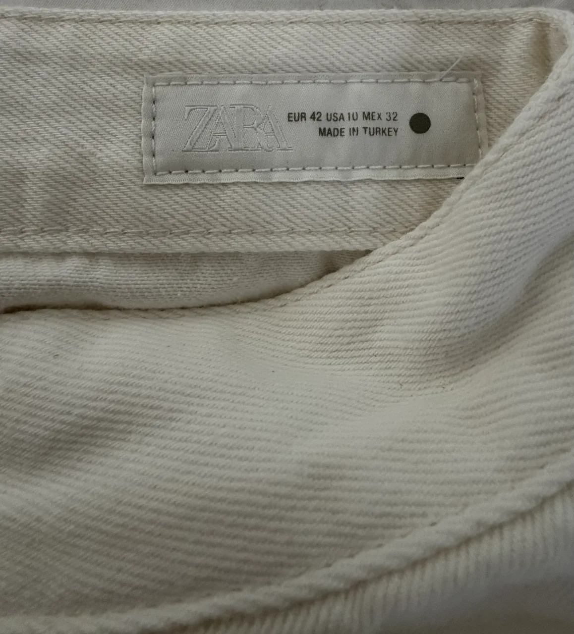 Pantalón  Zara - imagen 4
