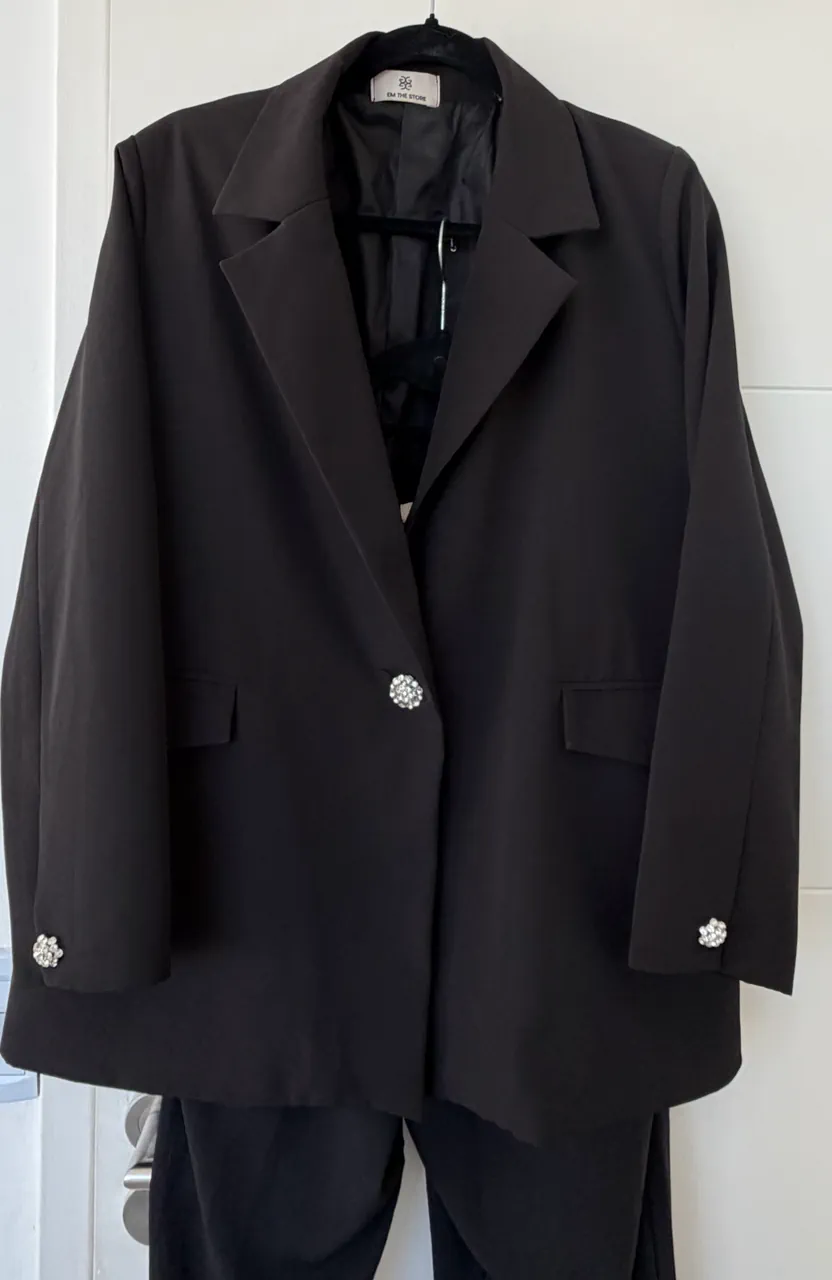Traje Em the store - imagen 4