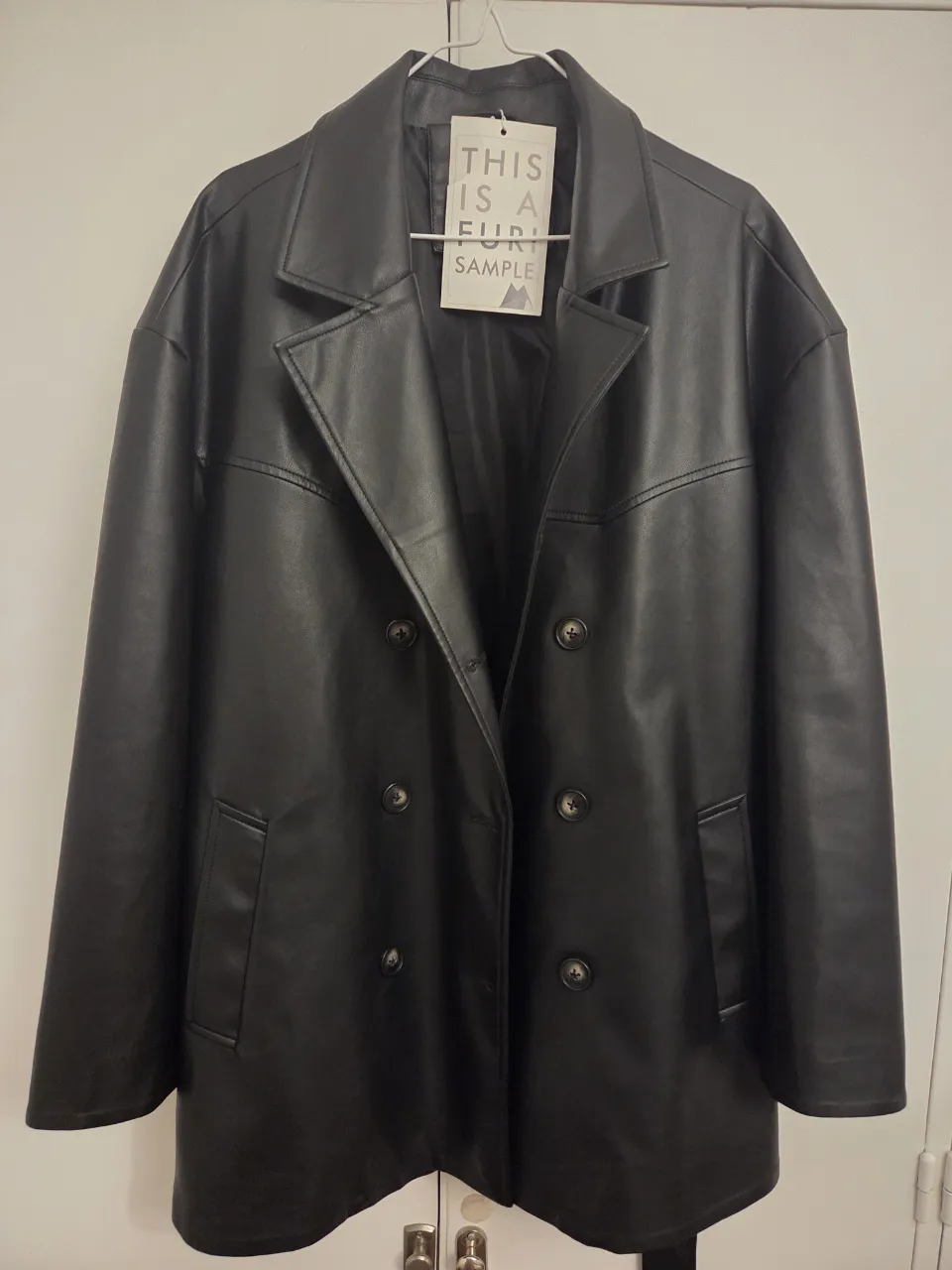Campera importada · Talle L