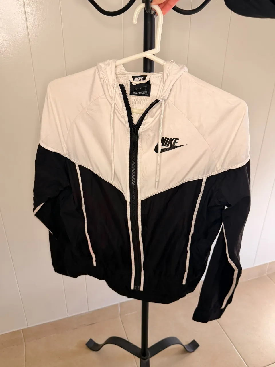 Rompeviento Nike - imagen 1