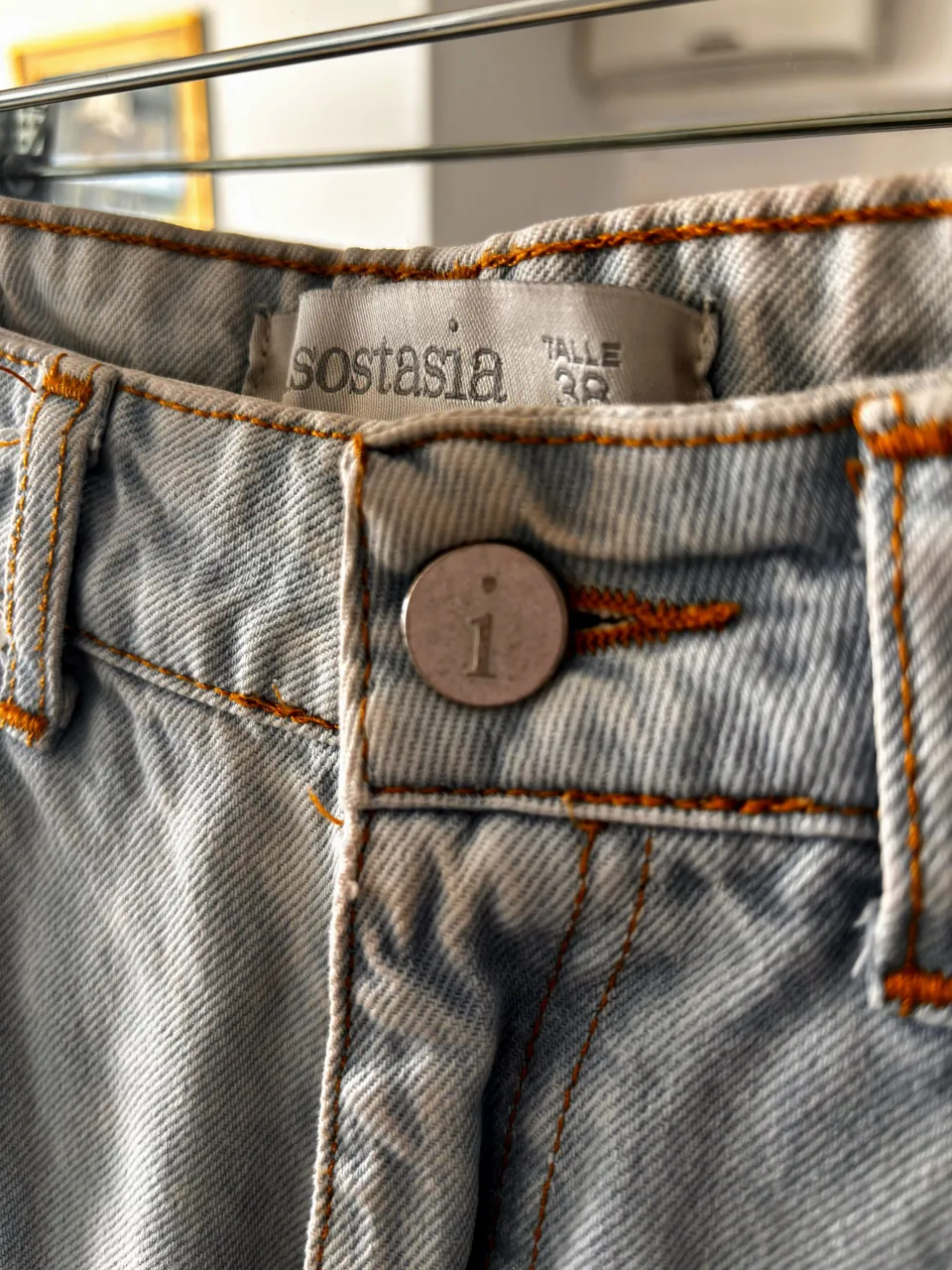 Jean Isostasia - imagen 1