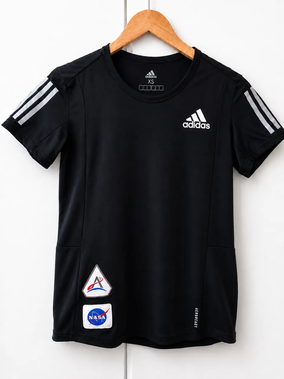 Remera adidas · Talle XS