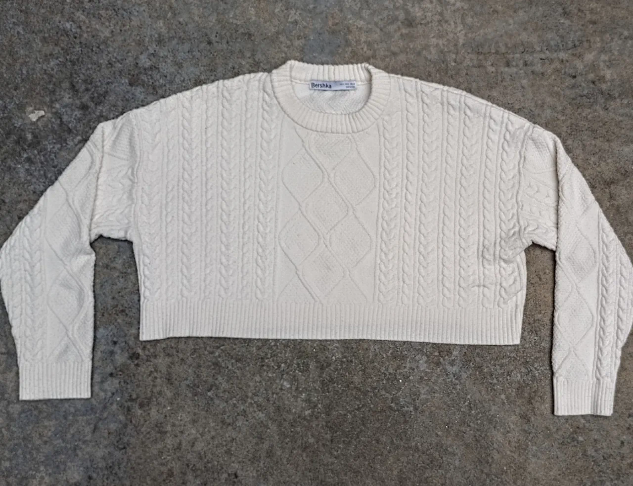 Sweater Bershka - imagen 1