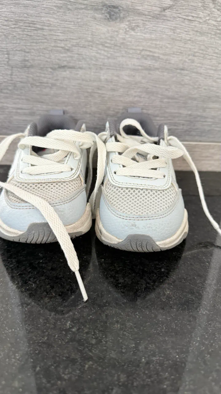 Champion · Talle AR 27