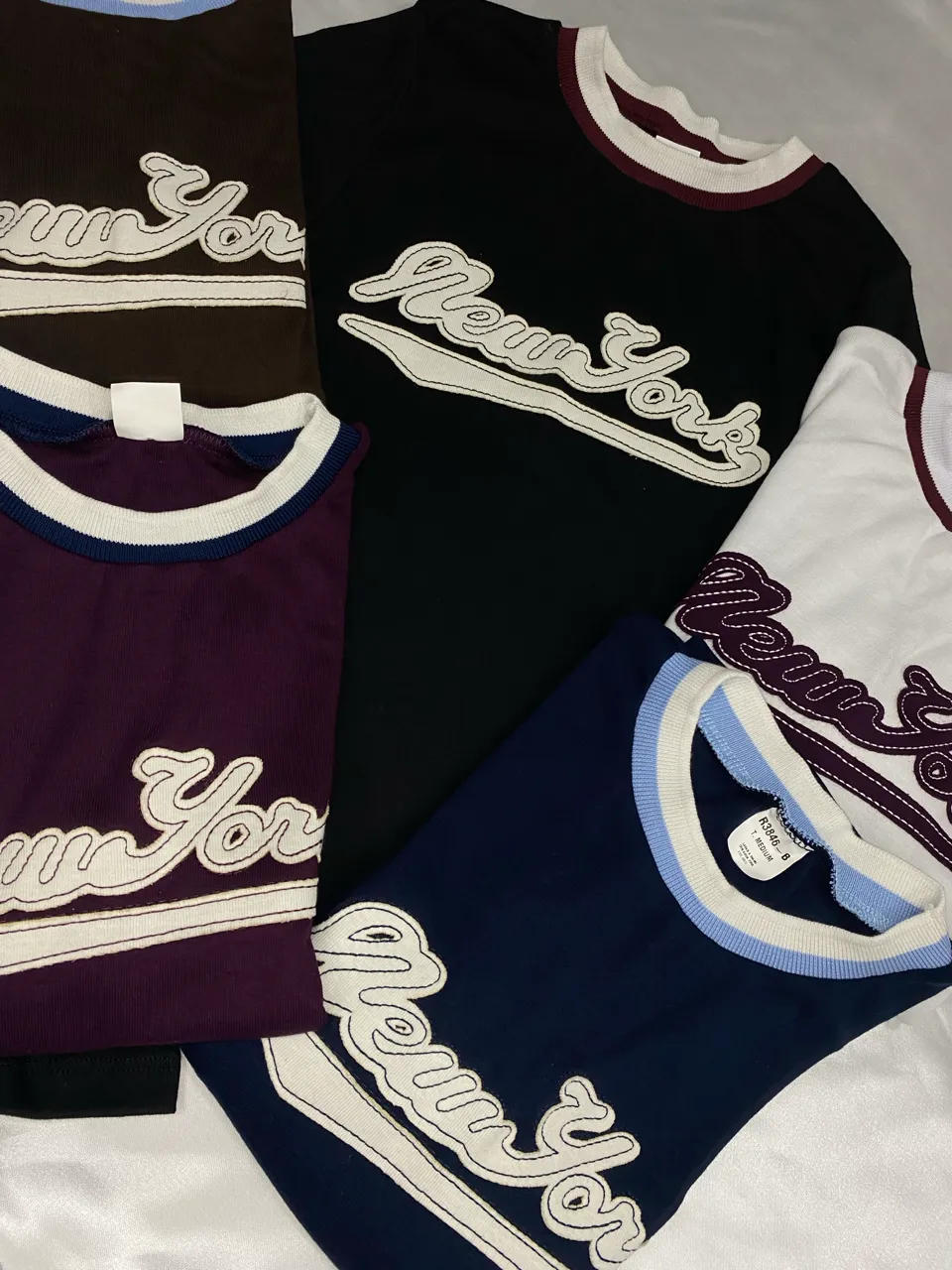 Remera A ≠ - imagen 1
