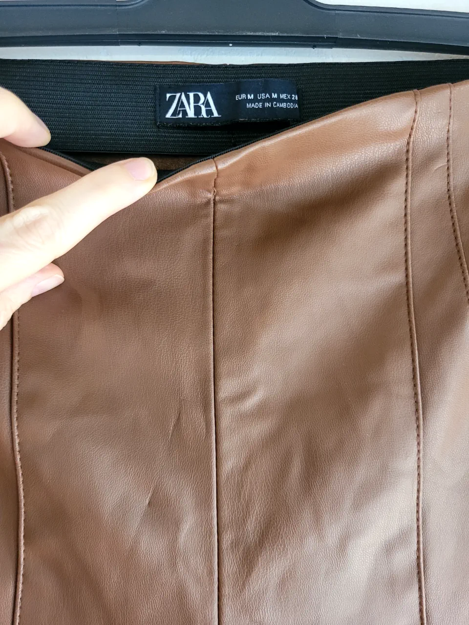 Pantalón Zara · Talle M