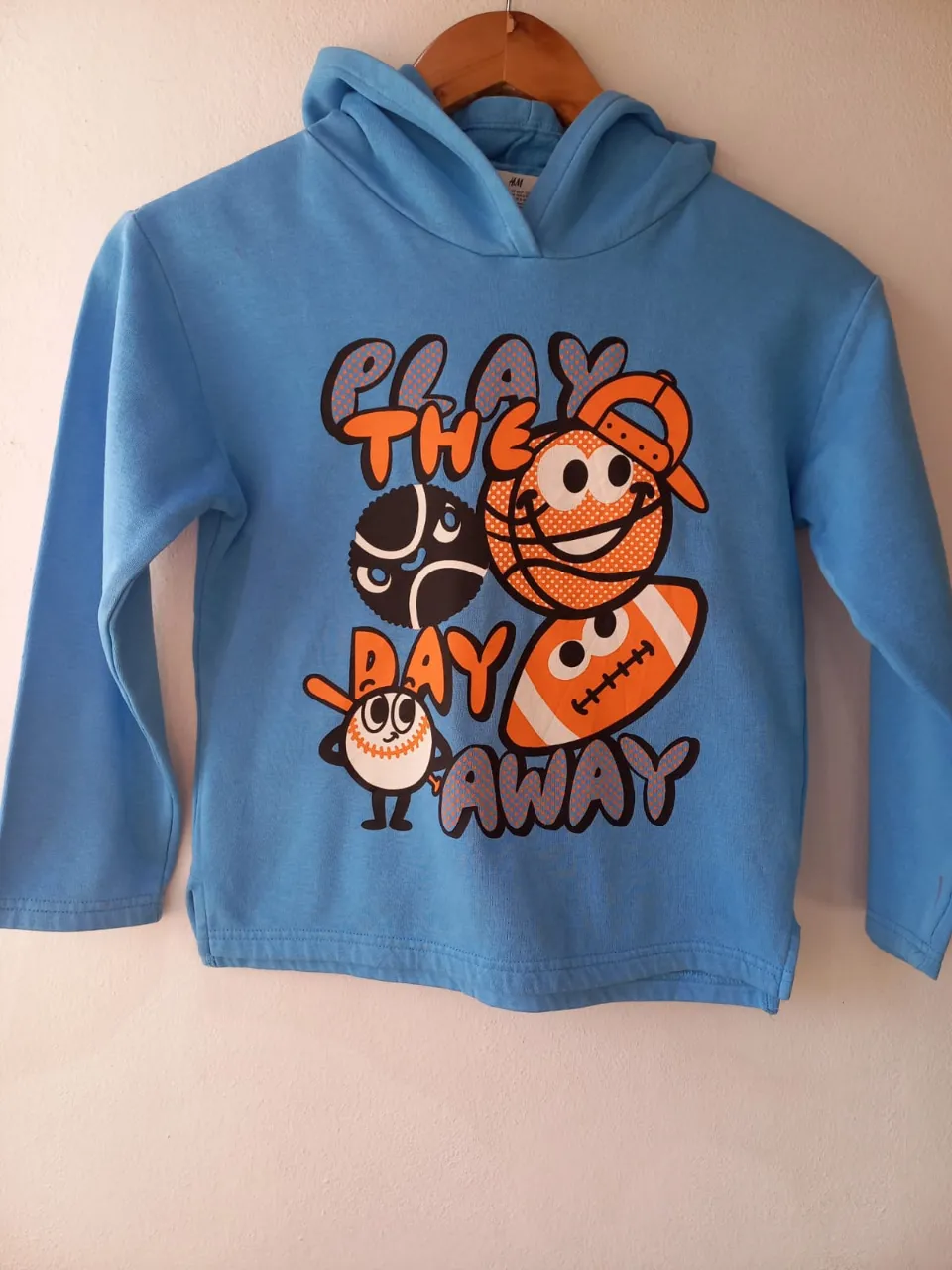 Buzo H&M · Talle 8 años / 128 cm