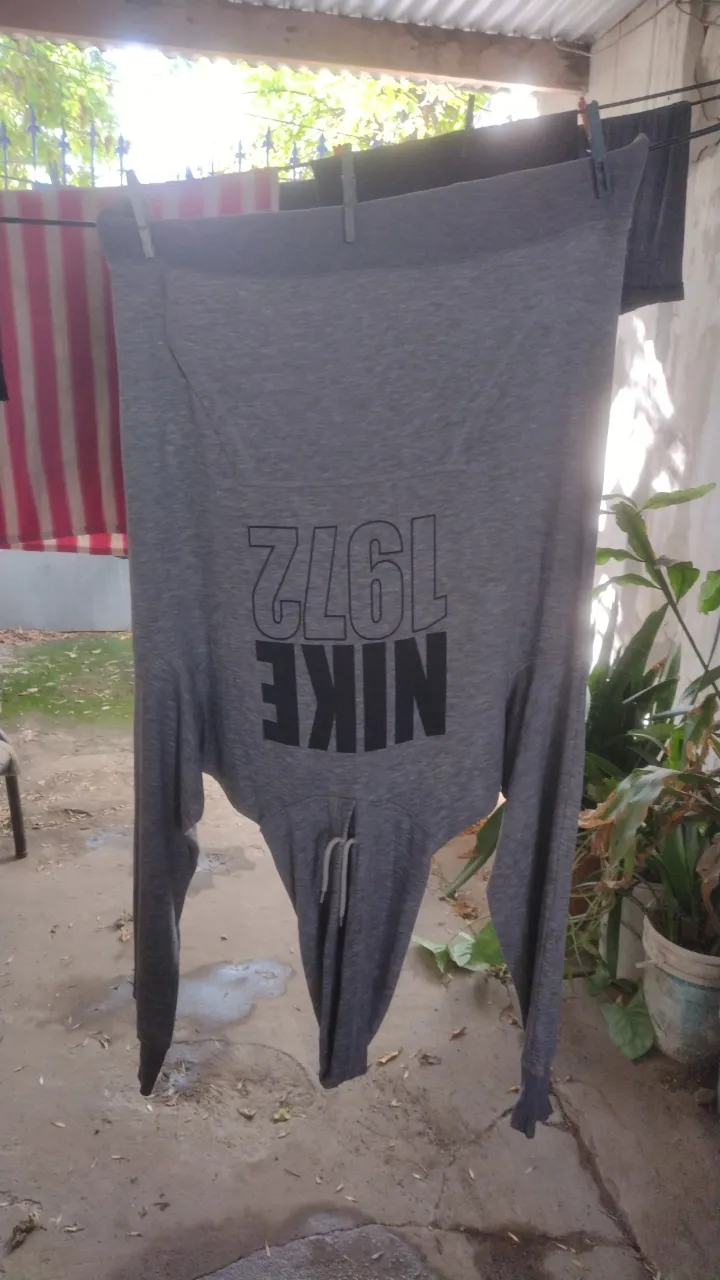 Buzo Nike - imagen 1