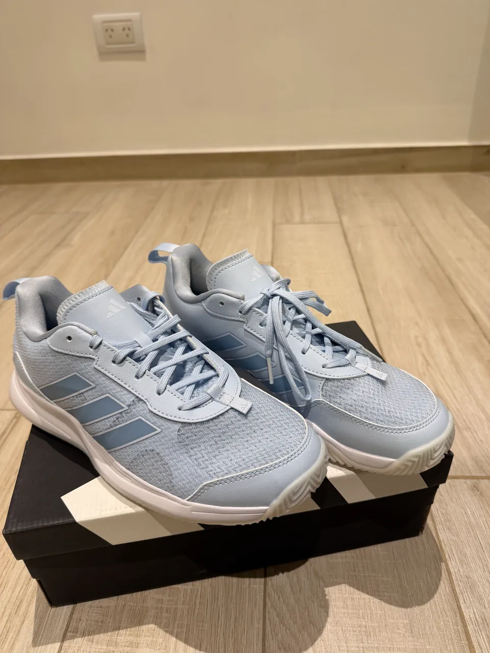 Zapatillas adidas - imagen 1