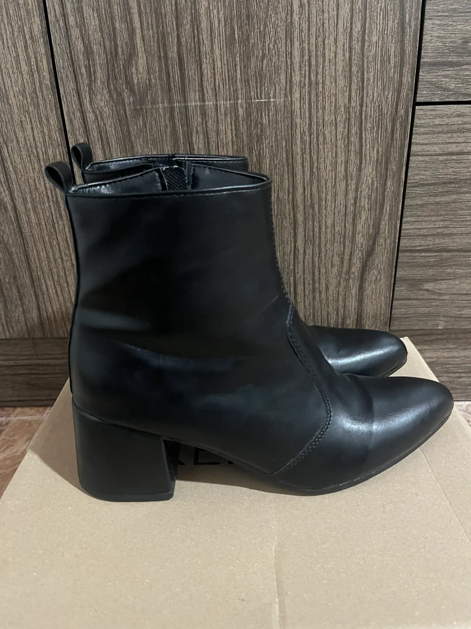Kendra · Talle AR 39
