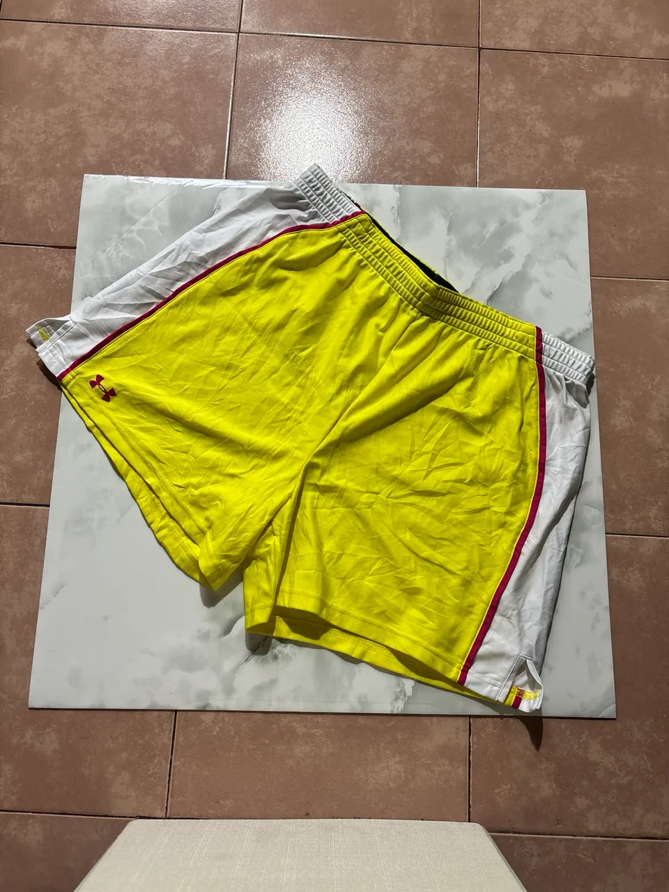 Short Under Armour · Talle XL
