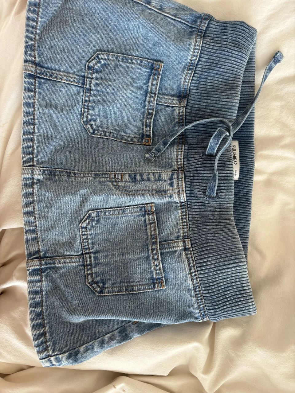 Pollera Pull&bear · Talle M