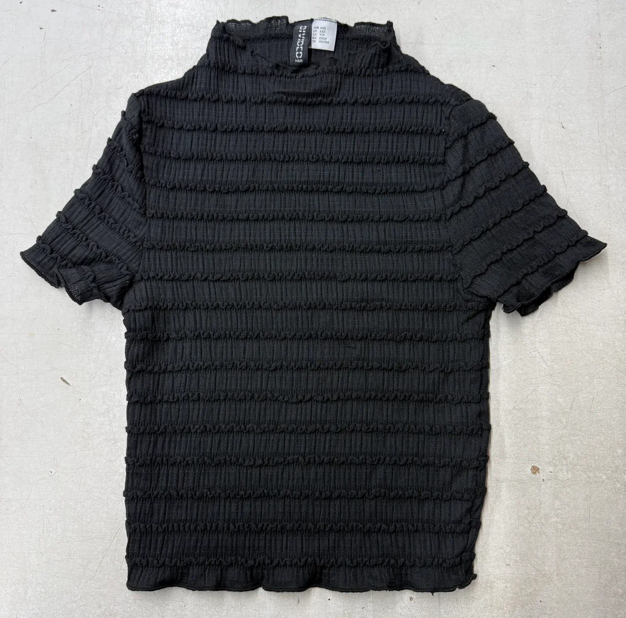 Remera Divided · Talle XXS
