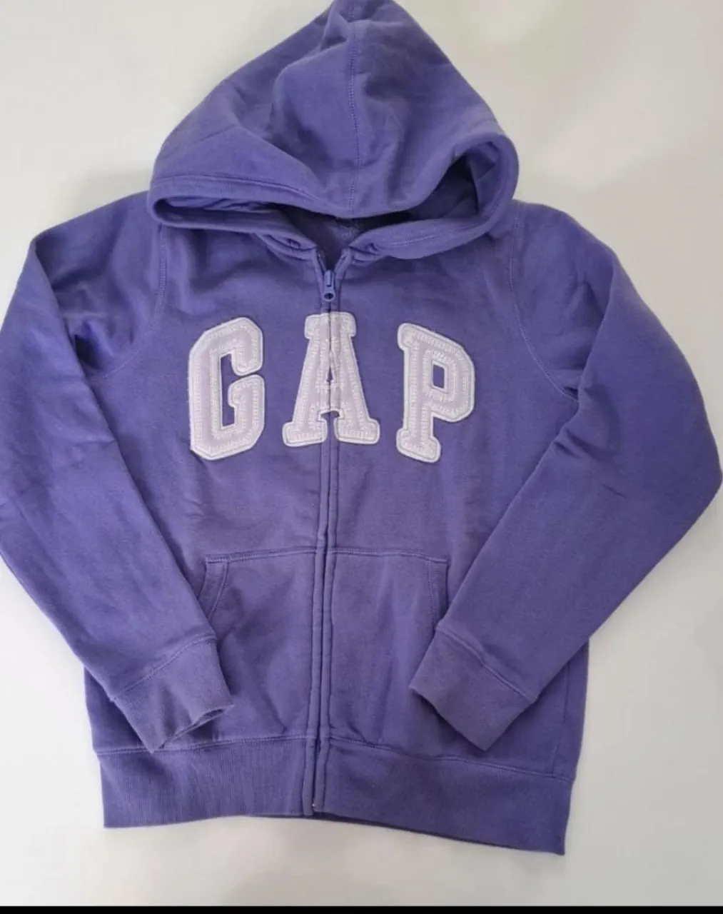 Buzo GAP - imagen 1
