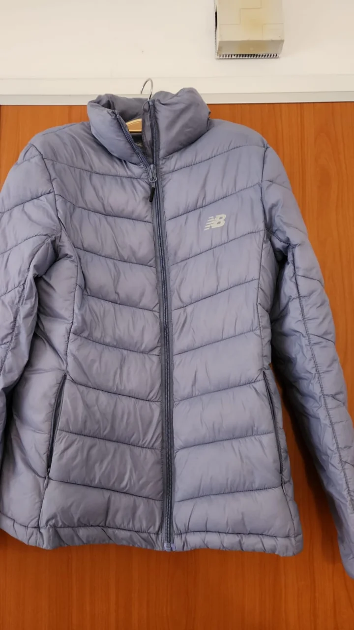 Campera New Balance · Talle M