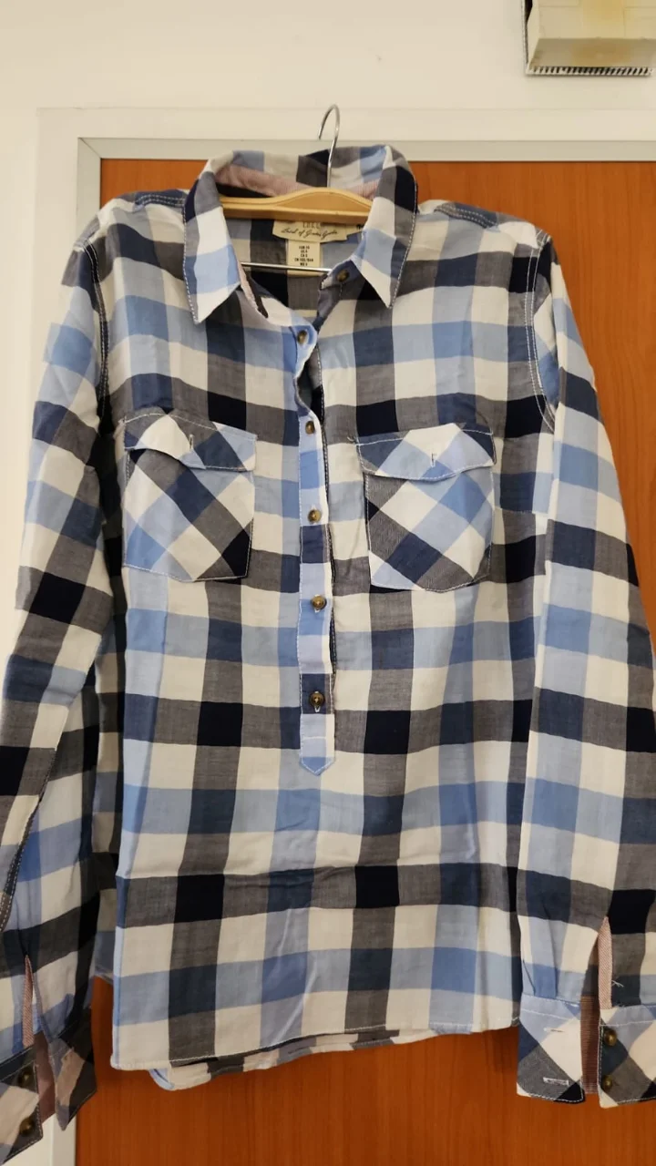 Camisa H&M · Talle S
