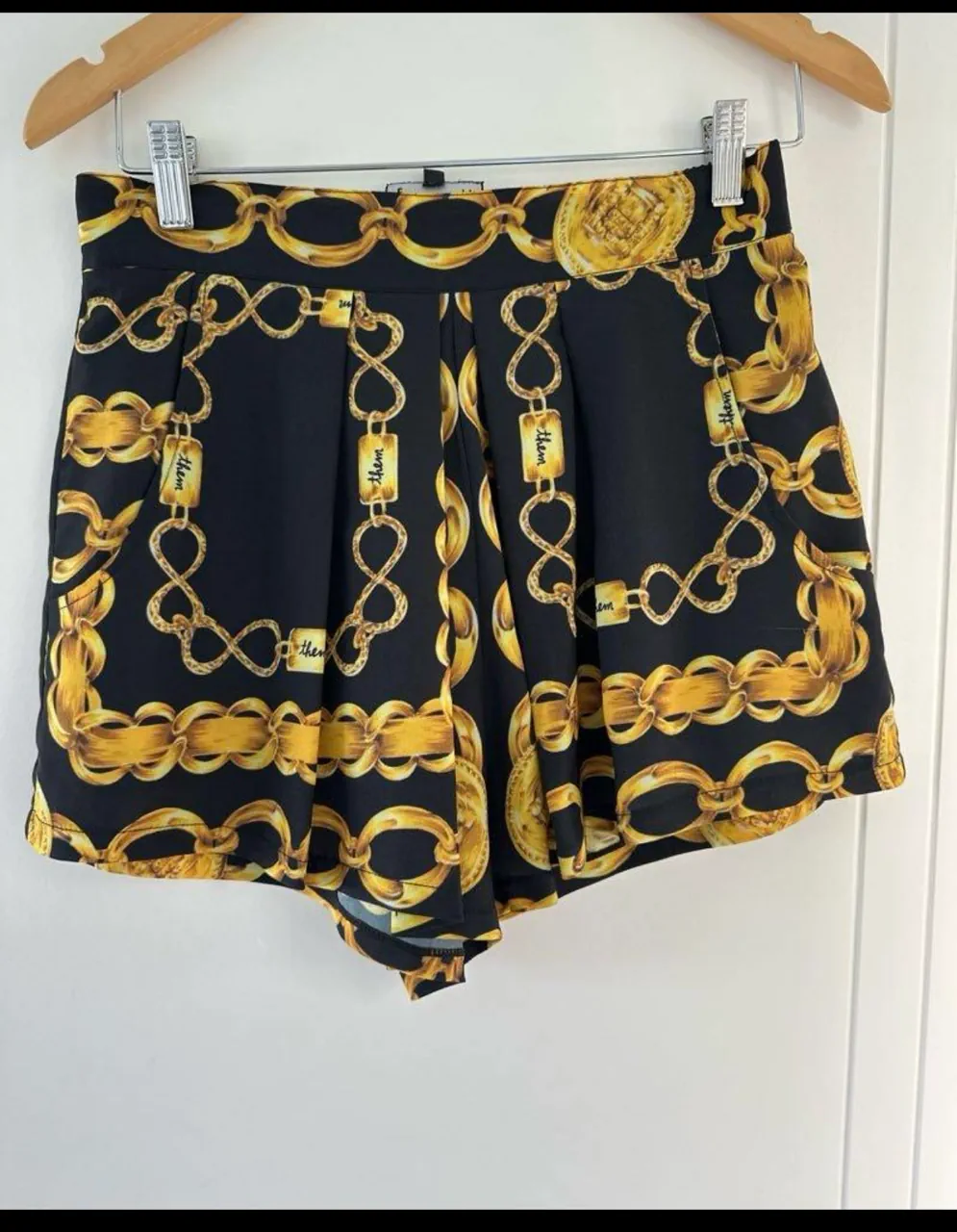Short Otra · Talle M