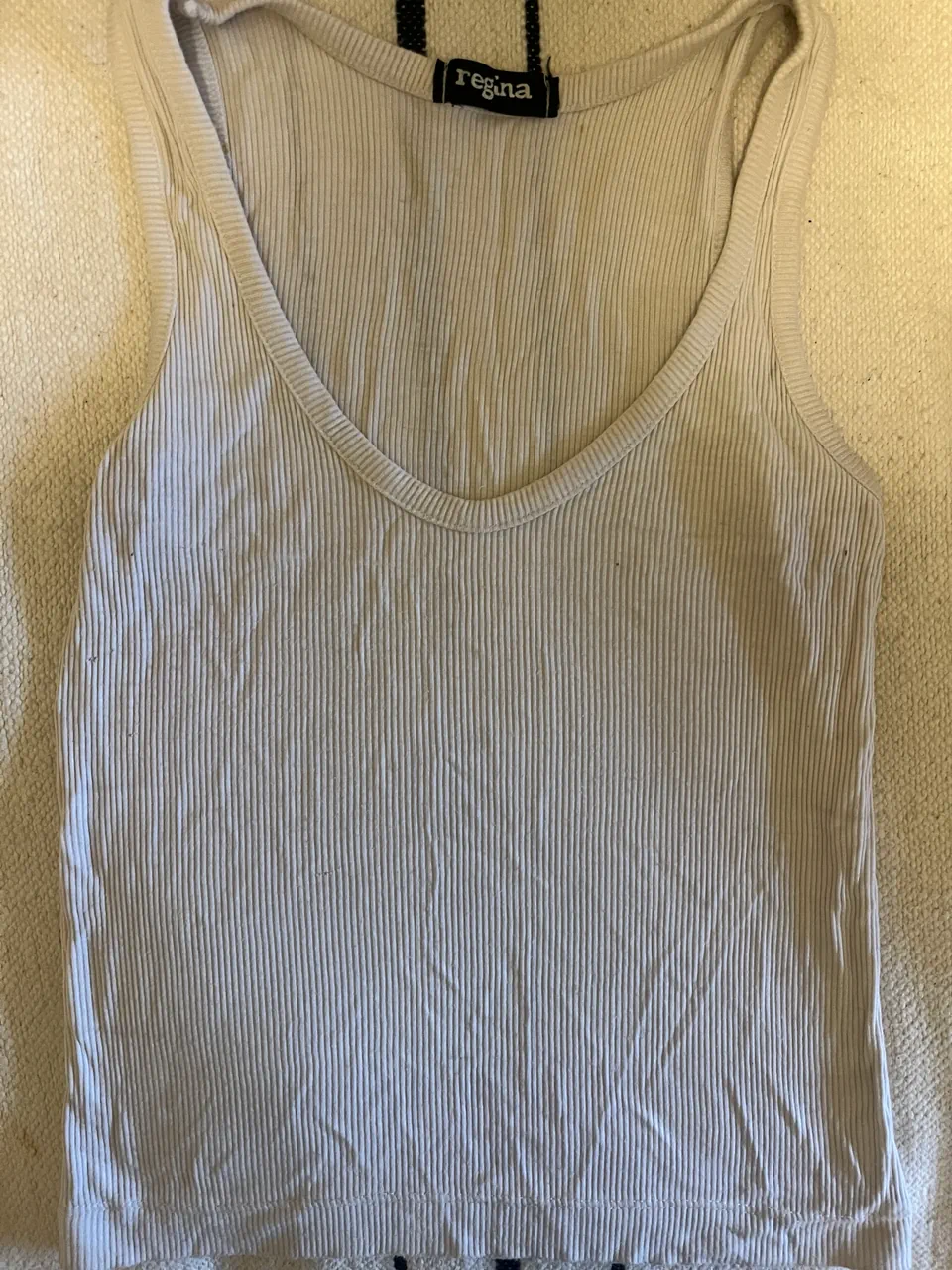 Musculosa Regina · Talle único