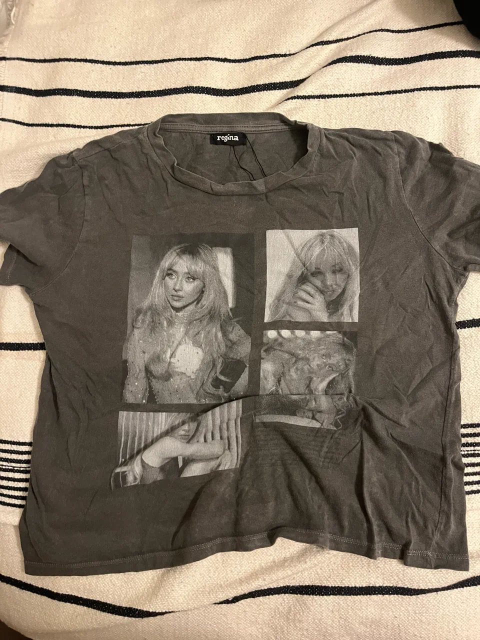 Remera Regina · Talle M