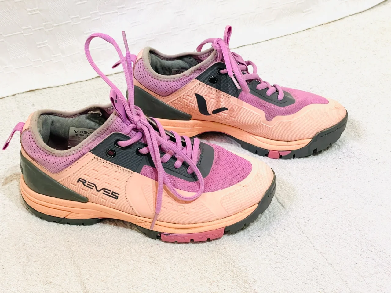 Zapatillas Reves · Talle AR 37