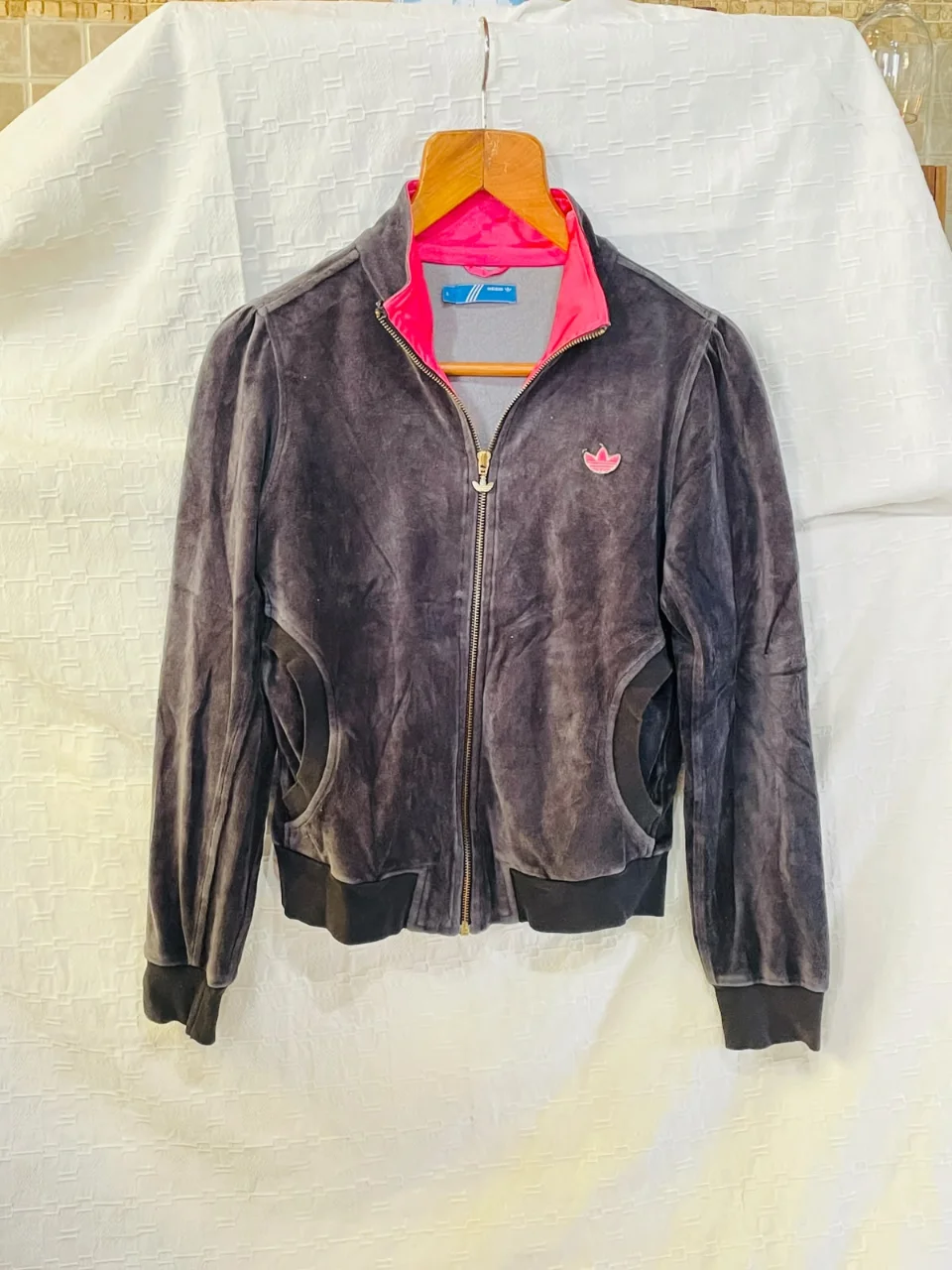 Campera adidas · Talle M
