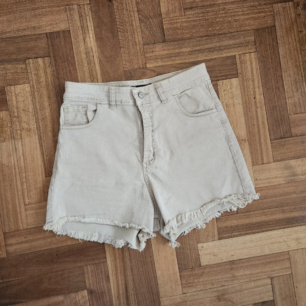 Short Leutthe - imagen 1