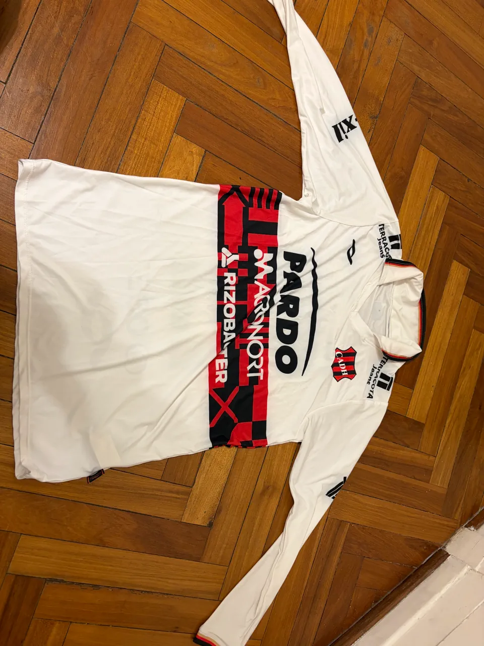 Remera Douglas - imagen 1