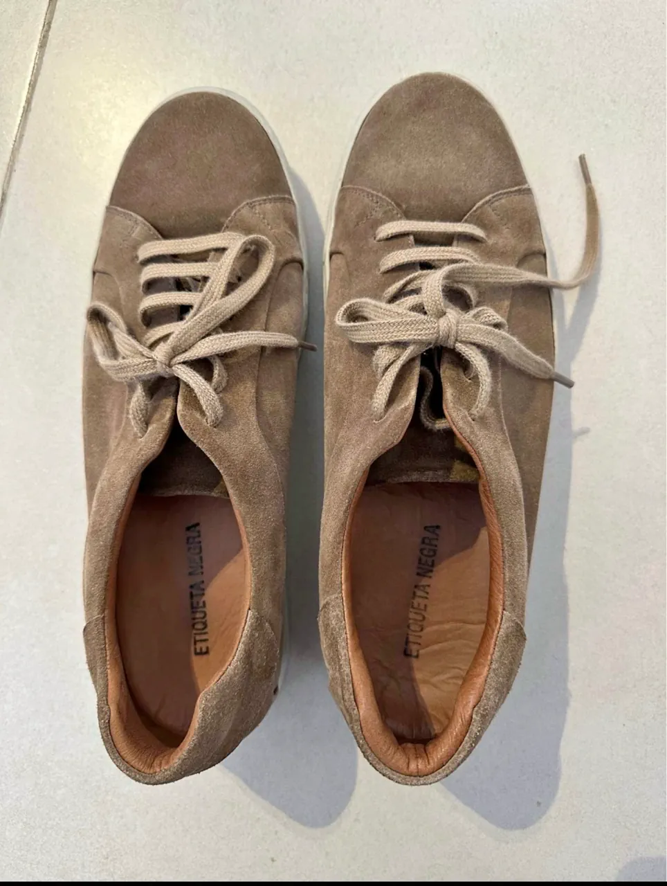 Zapatillas Etiqueta Negra · Talle AR 42