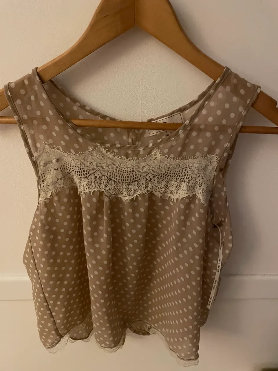 Musculosa A ≠ - imagen 1