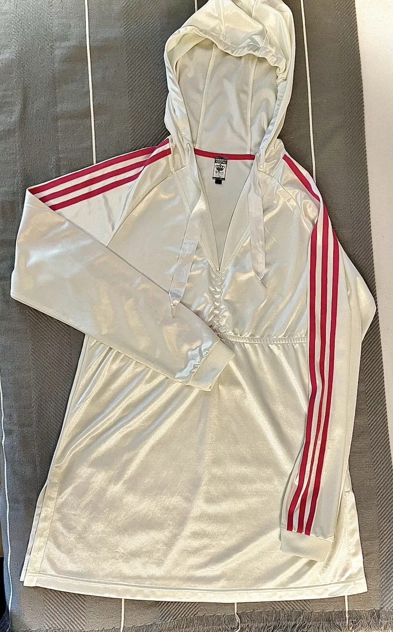 Buzo adidas · Talle XL