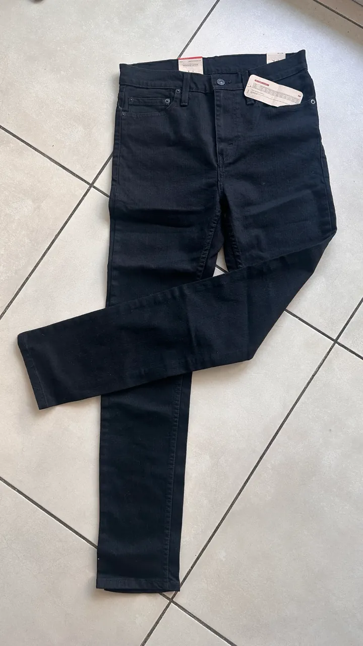Jean Levi's - imagen 1
