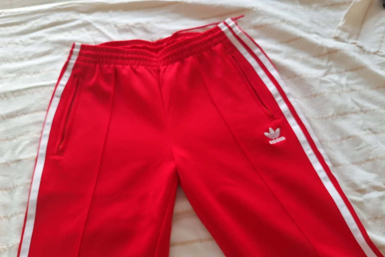 adidas · Talle S