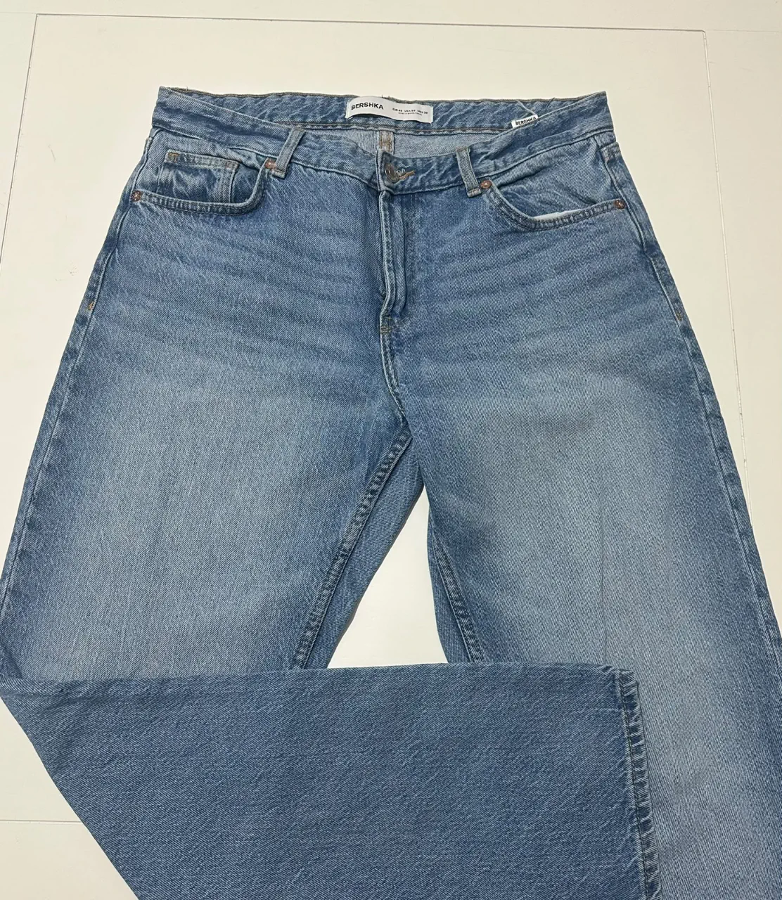 Bershka · Talle EU 40