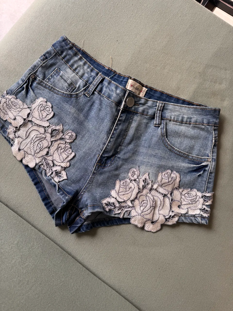 Short motivi - imagen 1