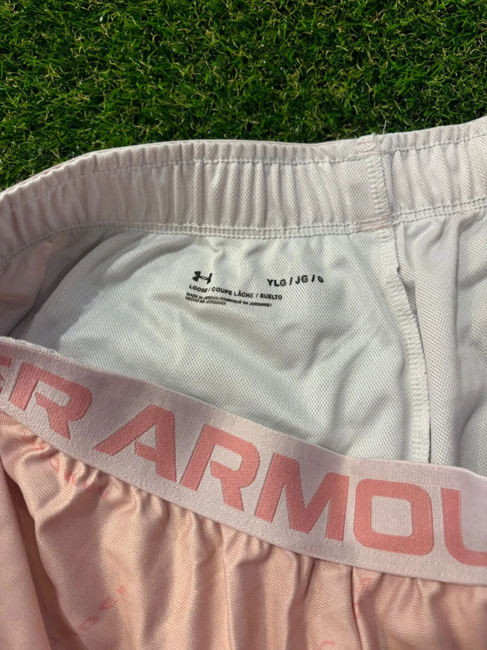 Bermuda Under Armour · Talle 10 años / 140 cm