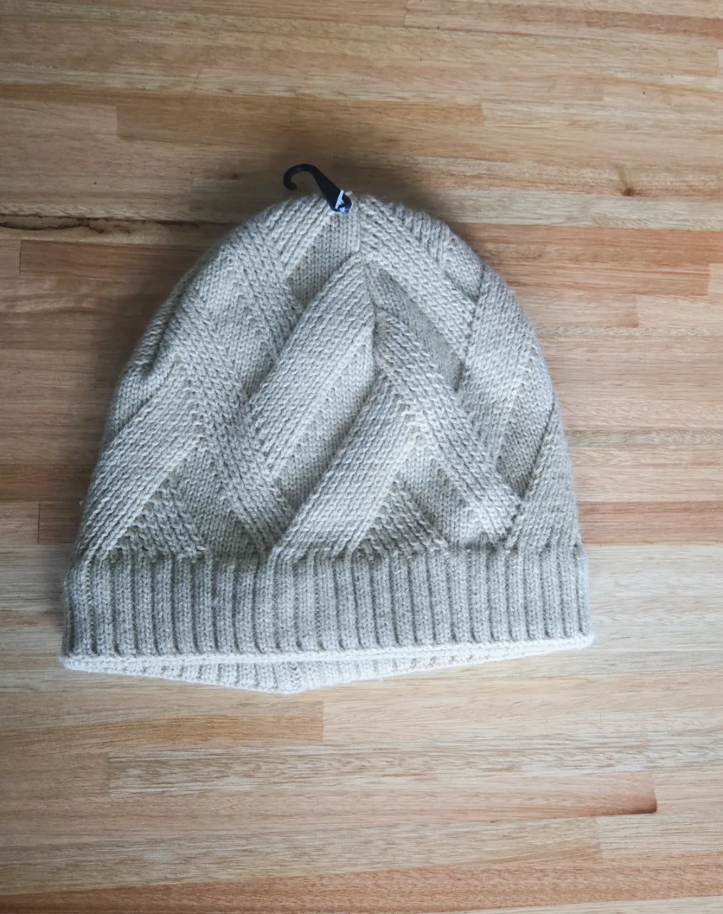 Gorra y gorro A ≠
