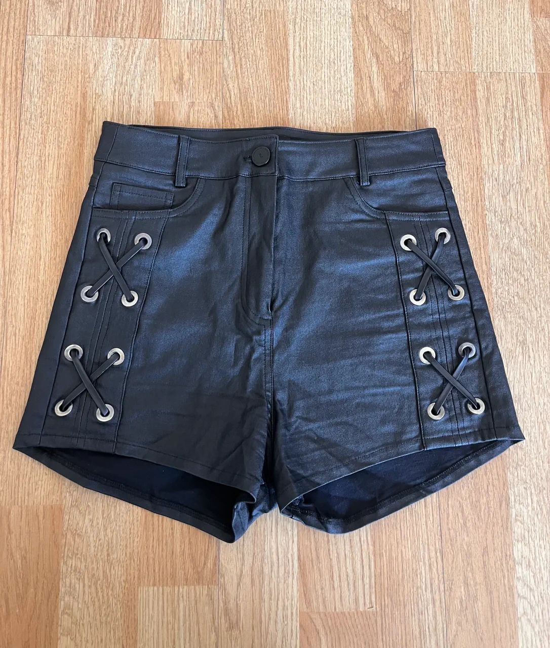 Short Delaostia - imagen 1