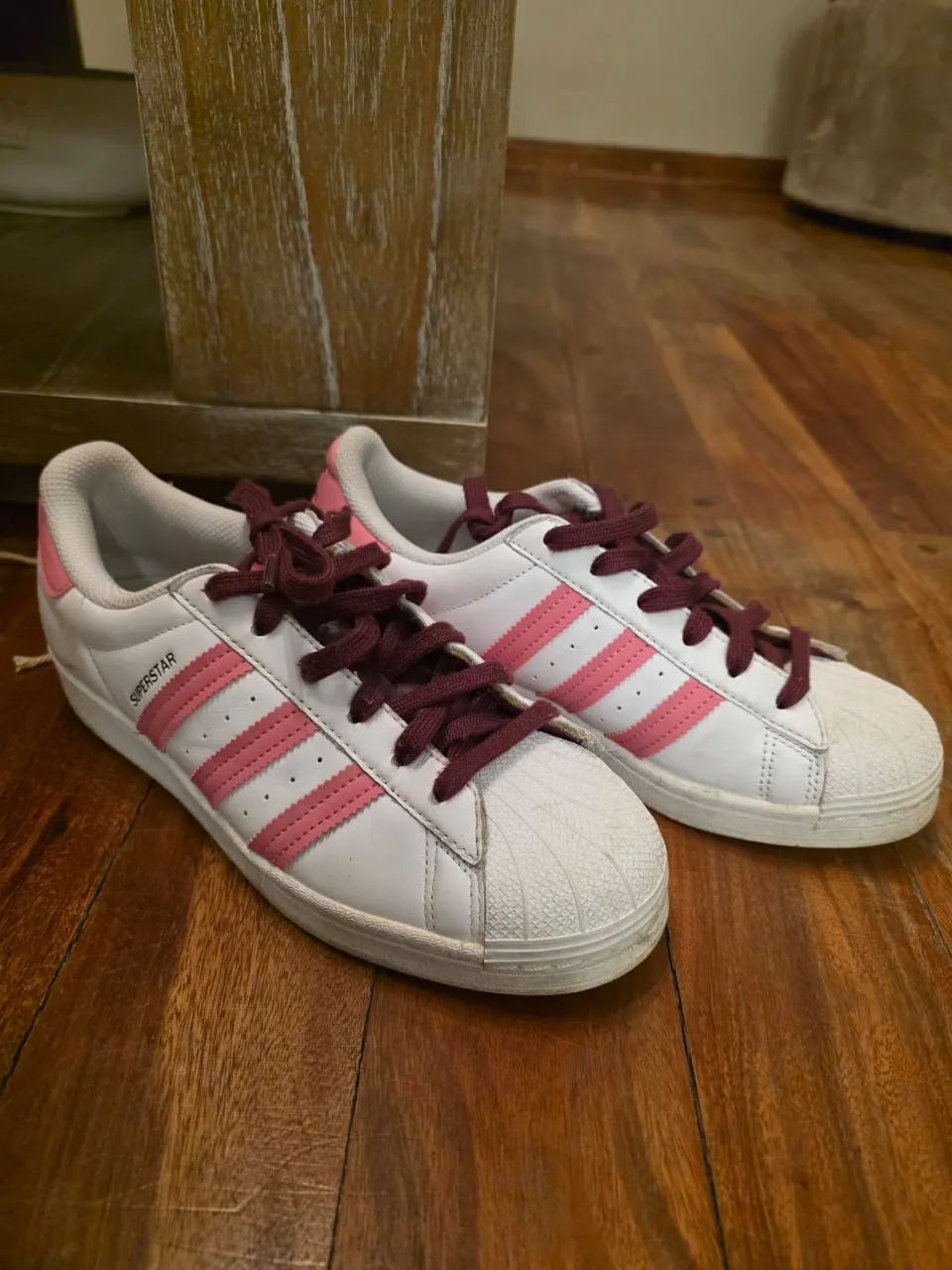 adidas · Talle AR 39