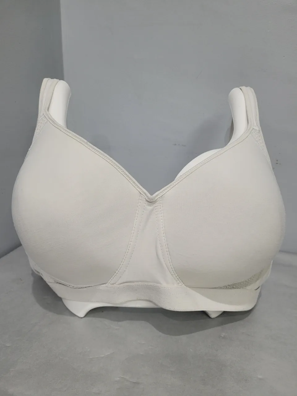 Corpiño deportivo Hanes · Talle L
