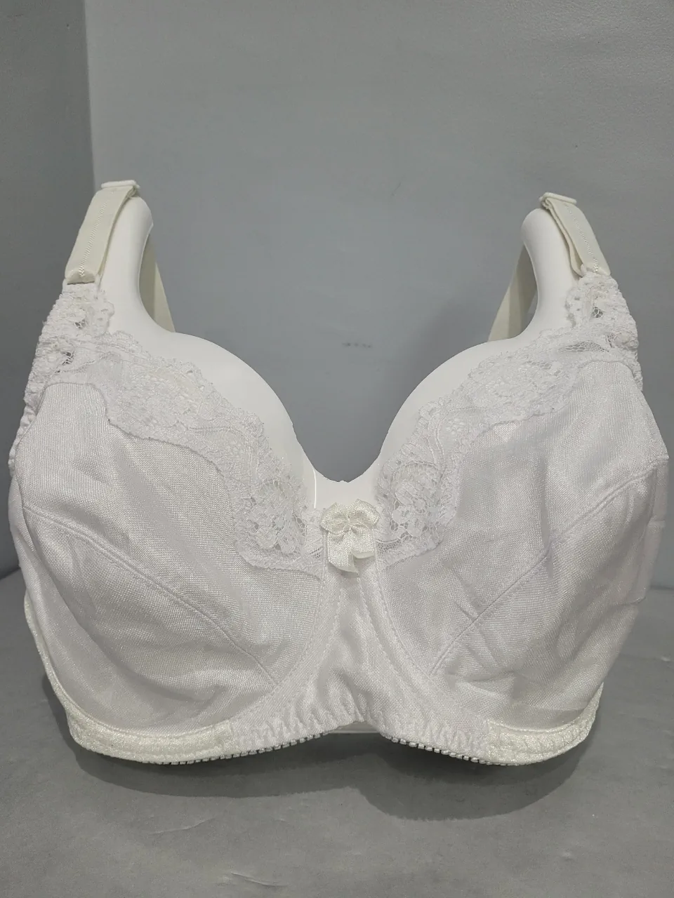 Corpiño Hanes · Talle L