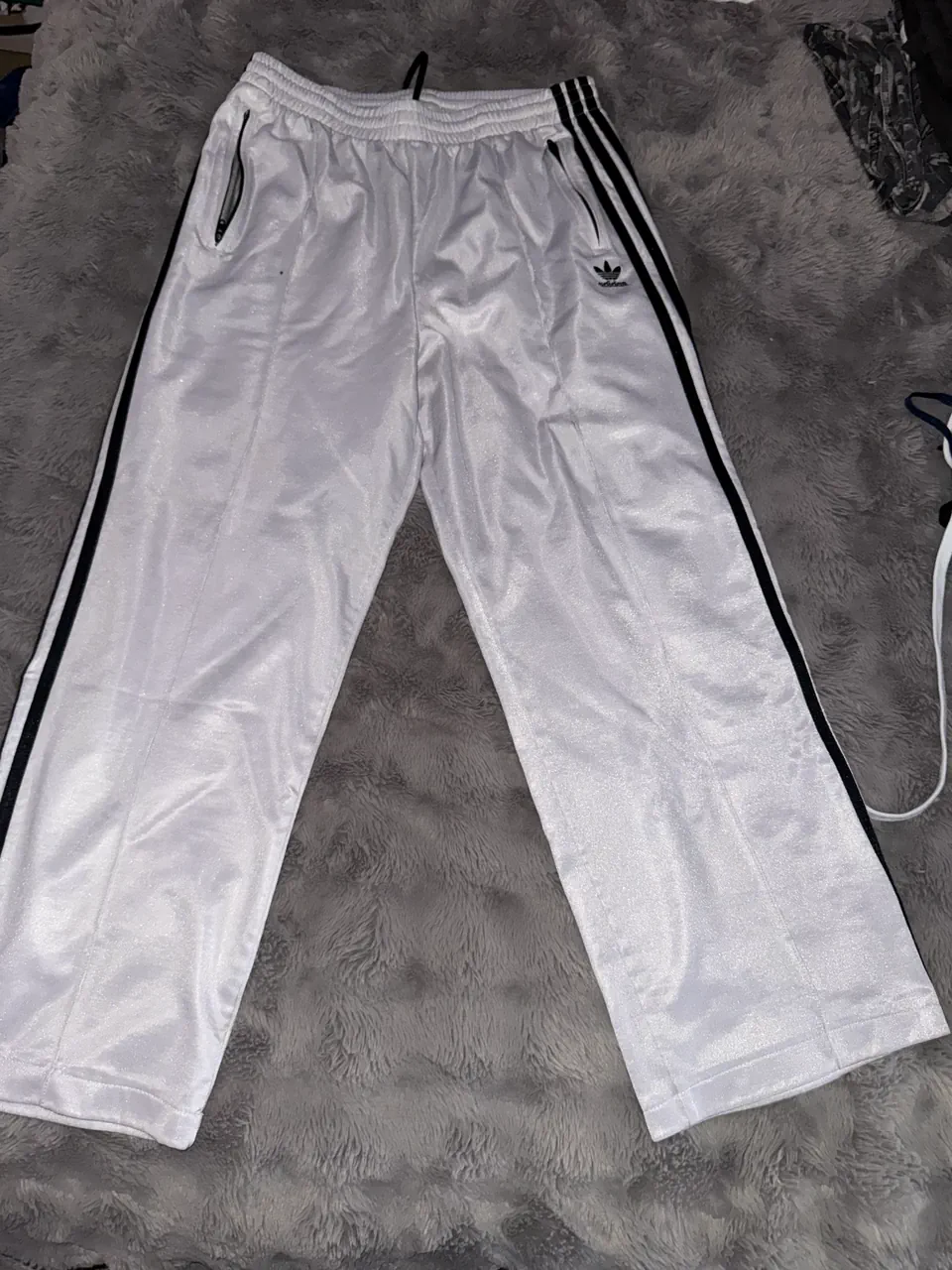 Pantalón adidas - imagen 1