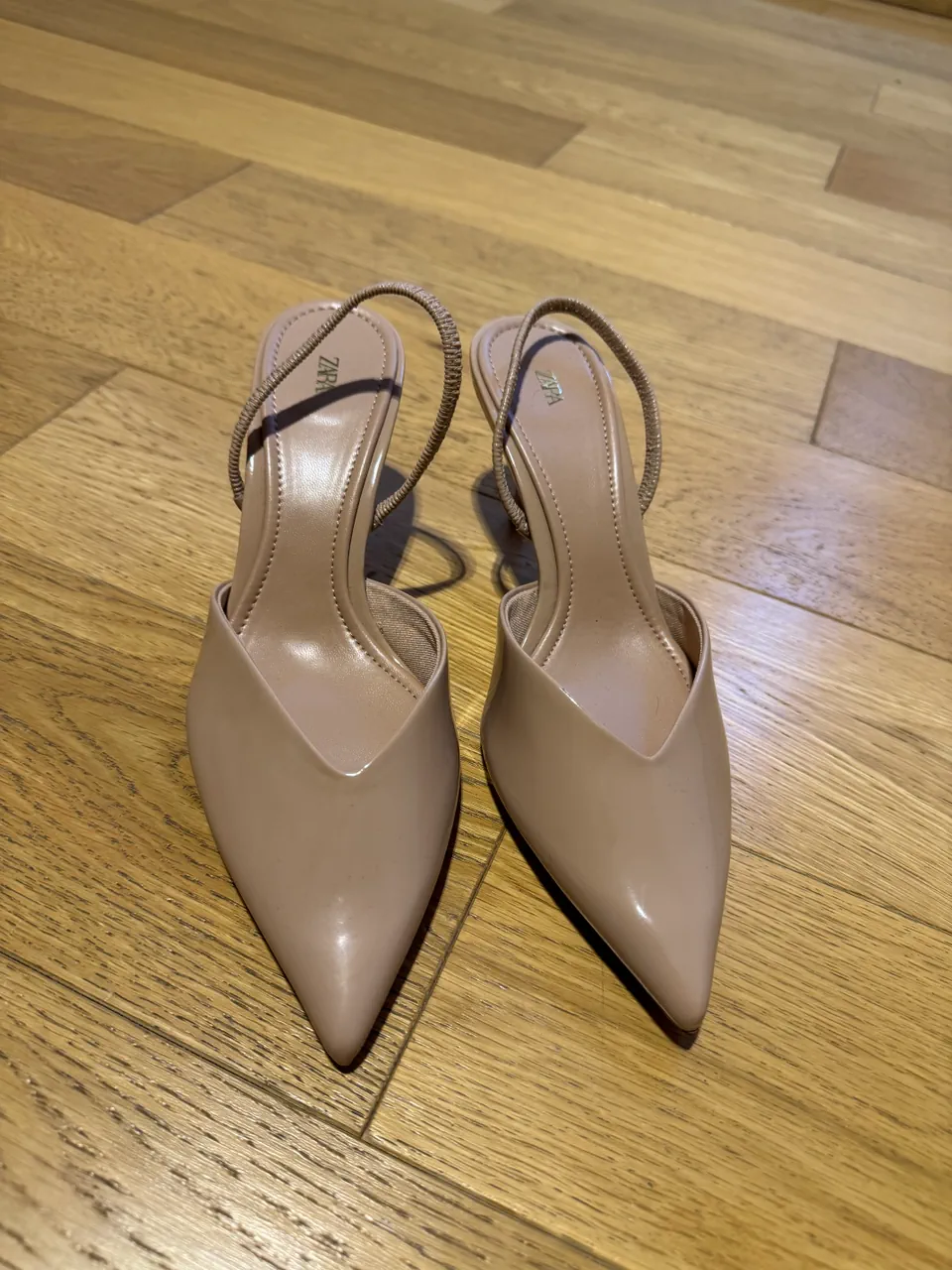 Zara · Talle EU 37