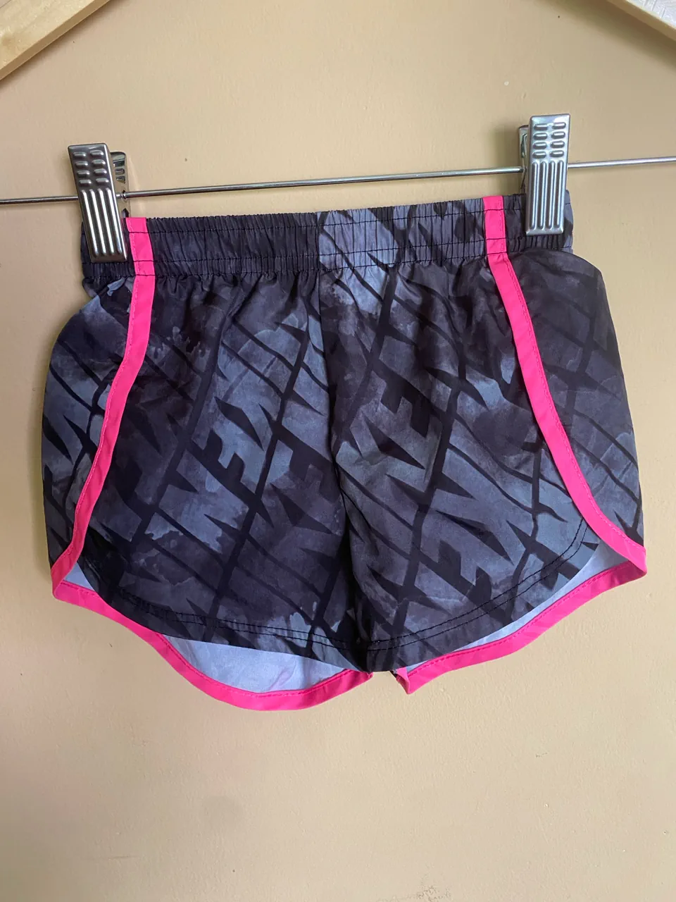 Bermuda Nike · Talle 3 años / 98 cm