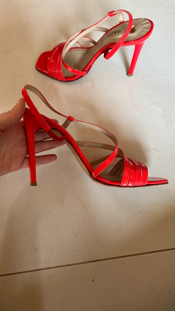 Sarkany · Talle AR 38