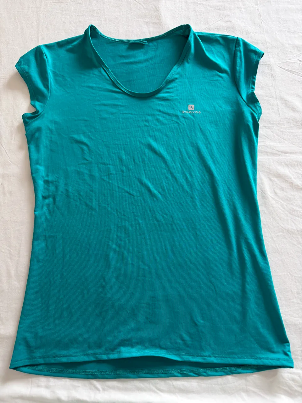 Remera Domyos · Talle único