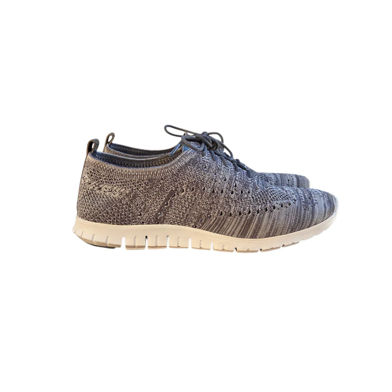 Cole Haan · Talle AR 40