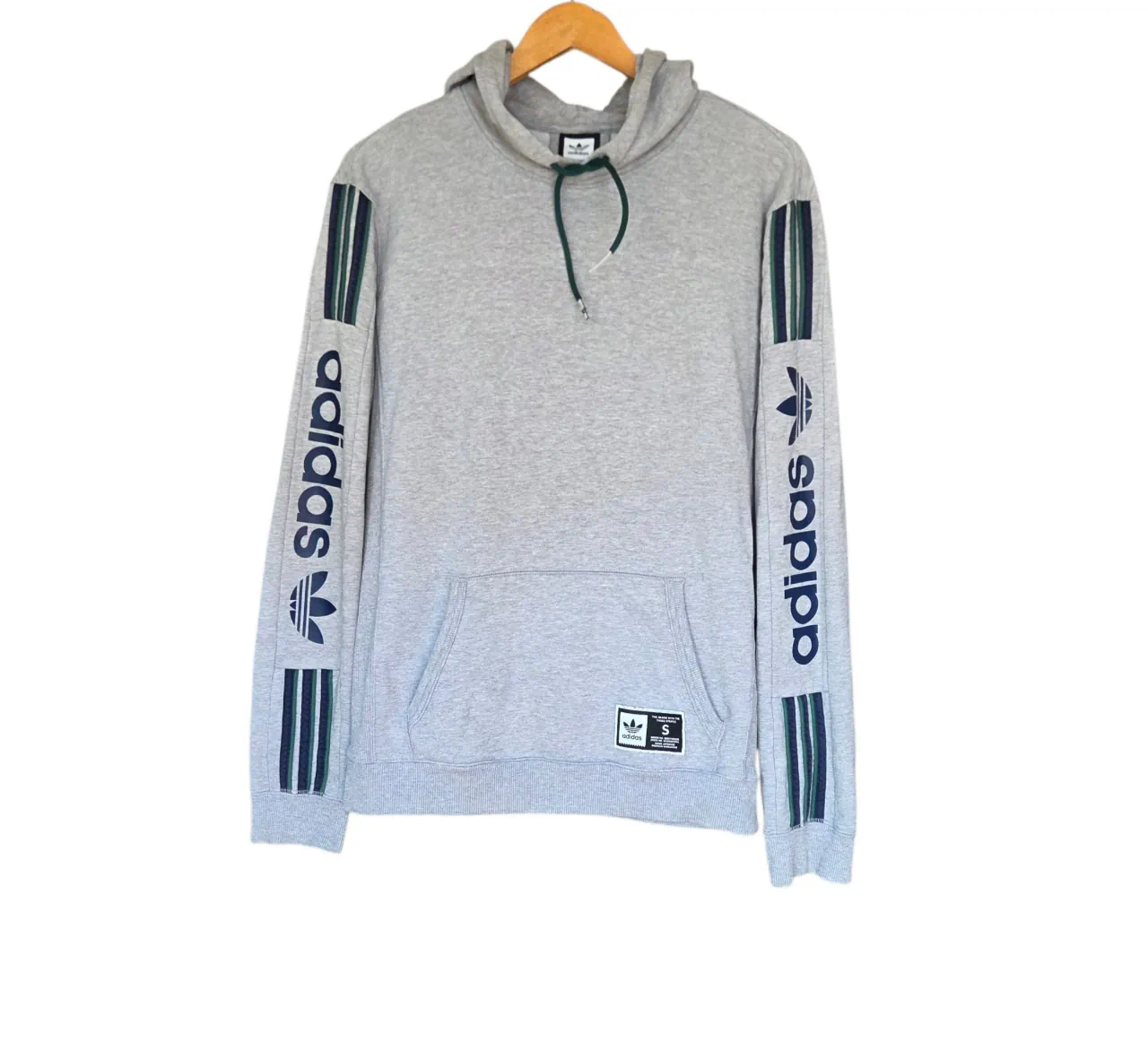 Buzo Adidas. - imagen 1