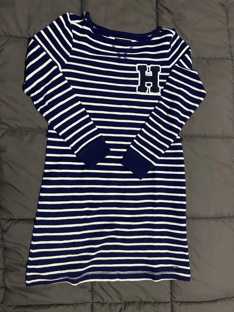 Tommy Hilfiger · Talle 10 años / 140 cm