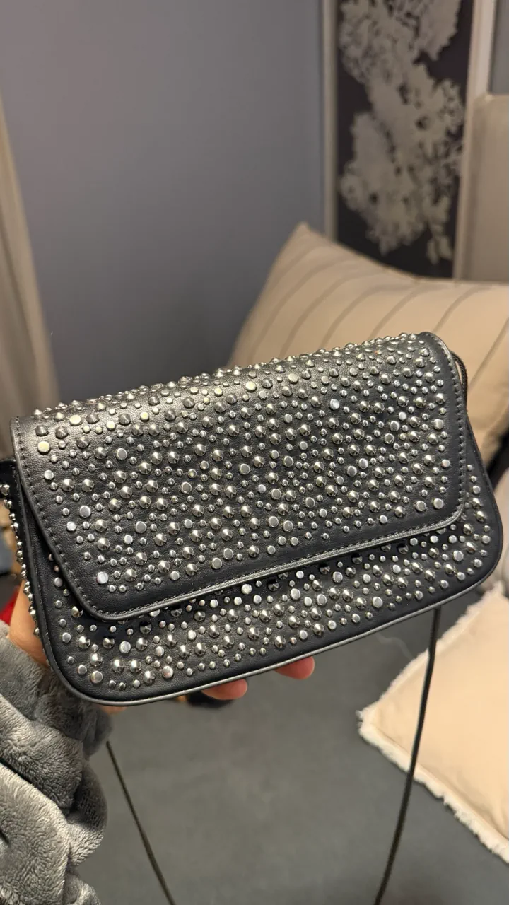 Cartera Zara